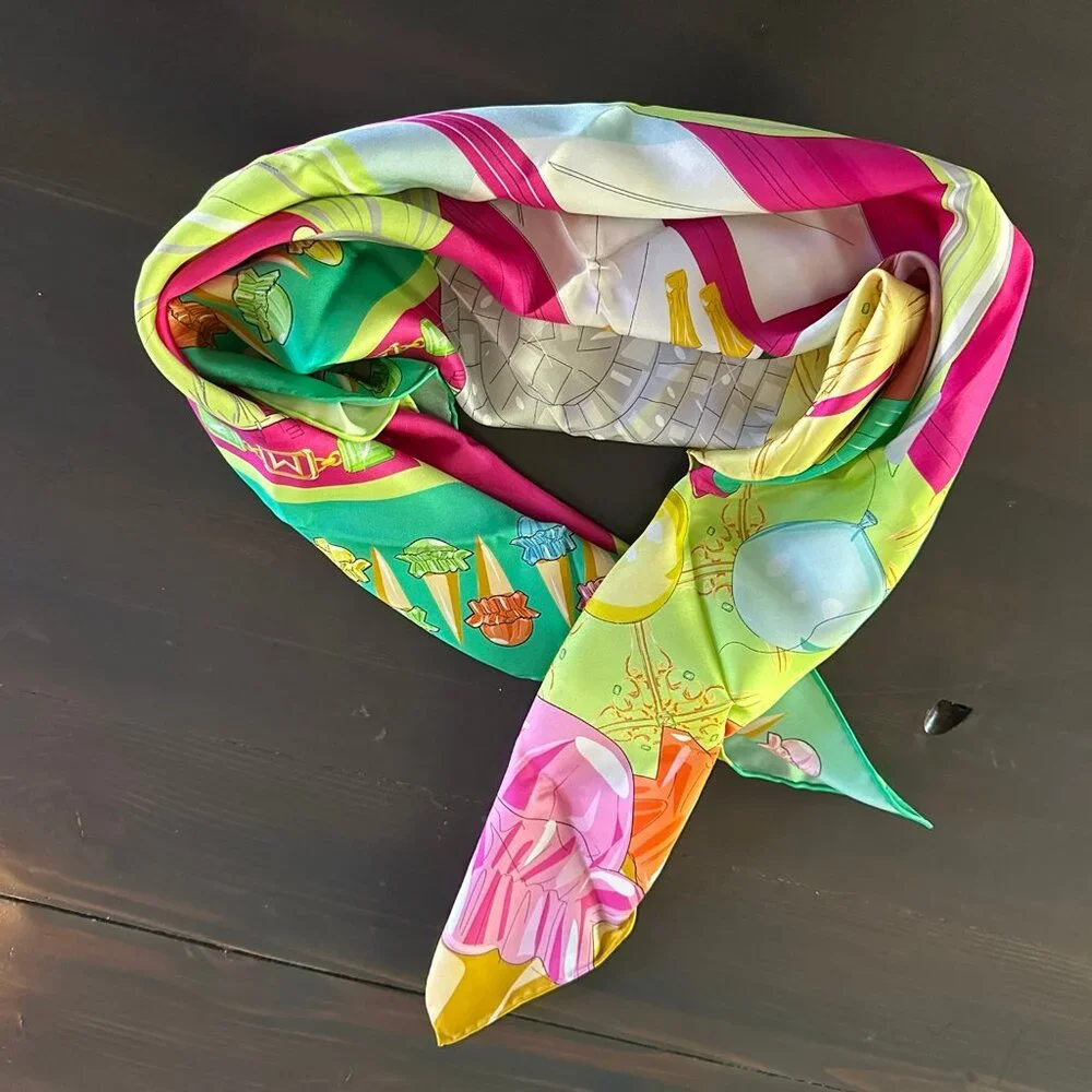 🧣 Marella 100% Mulberry Silk Scarf 🎈